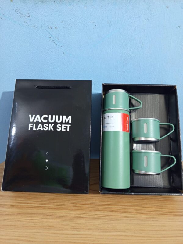 3 in 1 Vacuum Insulated Thermal Flask Set With Cup Set Green